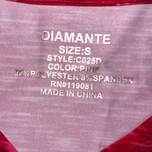 Ombre Athletic Top - Picture 3 of 3